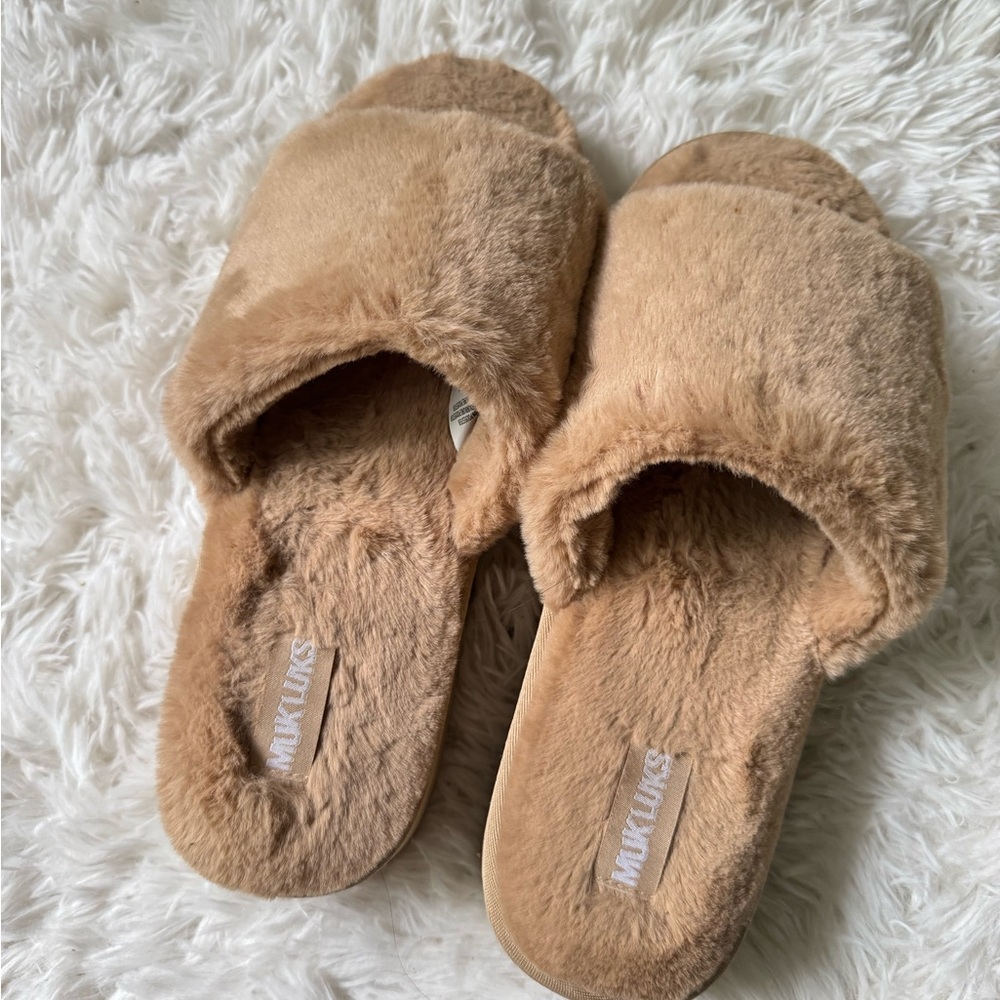 Muk Luks Tan Fuzzy Sandals Slides